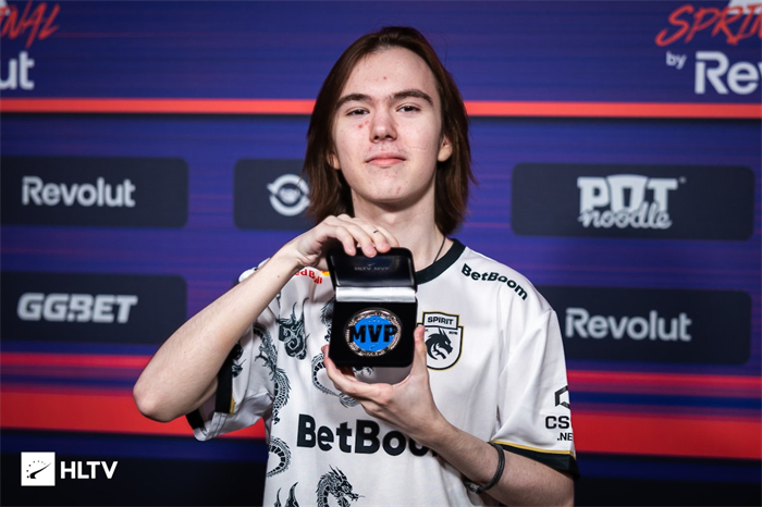 Xiaohu卢锡安圣枪巅峰输出 Light三杀收割战场 WBG3-2TES